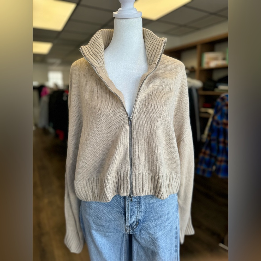 SOLD/ DIVIDED H&M Zip Sweater Jacket